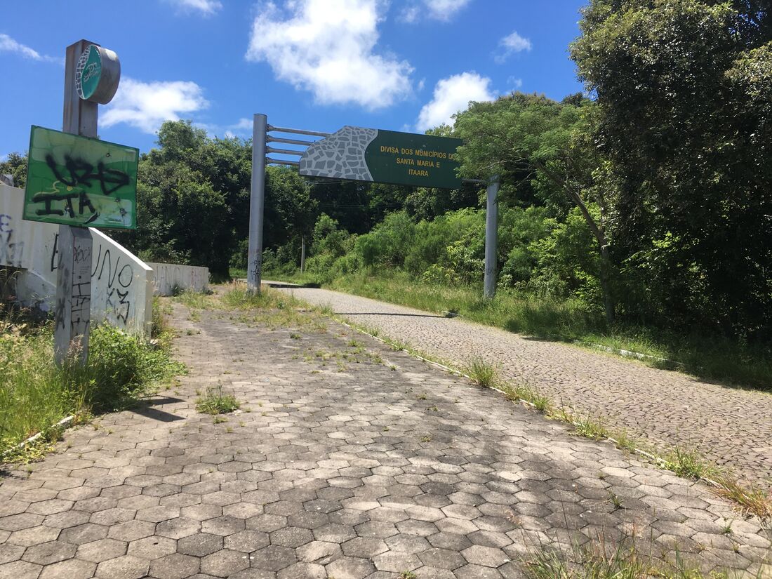 Foto sobre estrada do perau